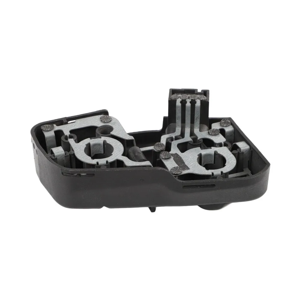 For Auto Repair Rear Light Socket Sedan Lamp Base ABS Plastic Material Wear Resistant Design Non Deformation Structure