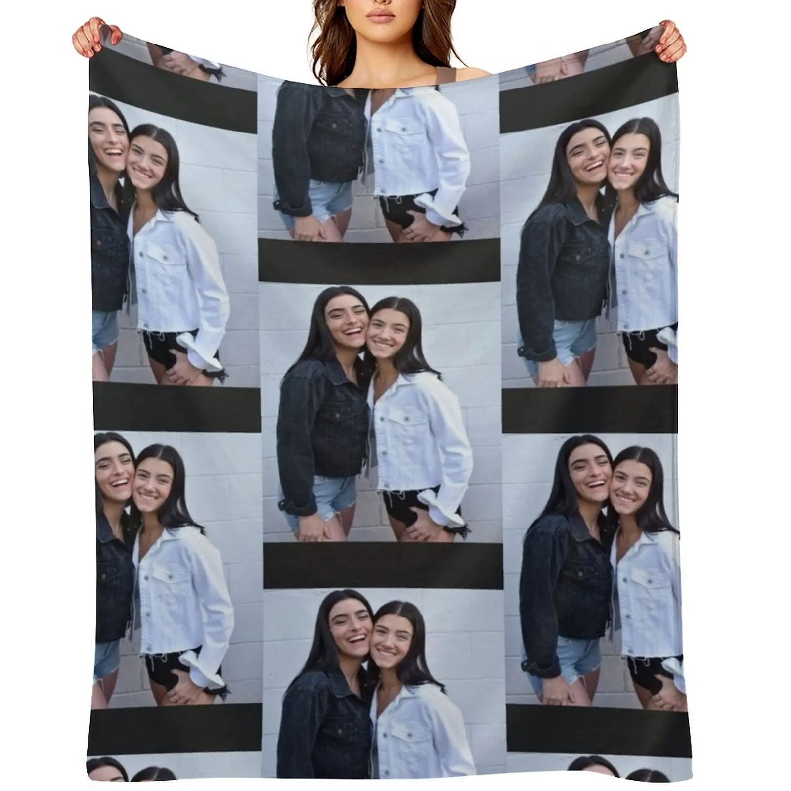 

Charli and dixie damelio Throw Blanket Kid'S Blankets For Sofas Large heavy to sleep Blankets