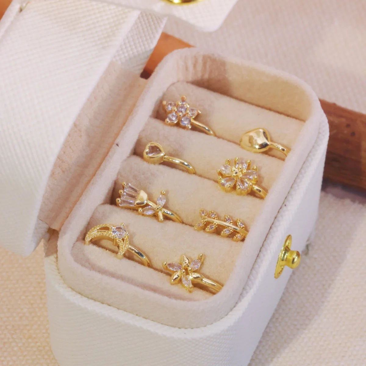 conjunto-de-clipe-de-nariz-de-zircao-sintetico-sakura-moon-de-8-pecas-sem-perfuracao-design-elegante-e-moderno-para-mulheres