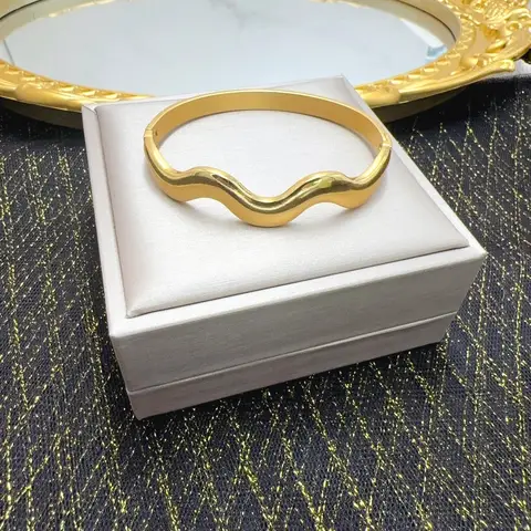 Stainless Steel Gold Color Bangles Women Simple Wave Bracelets on Hand Fashion Jewellery Accessories Gifts 60mm Button Bangle