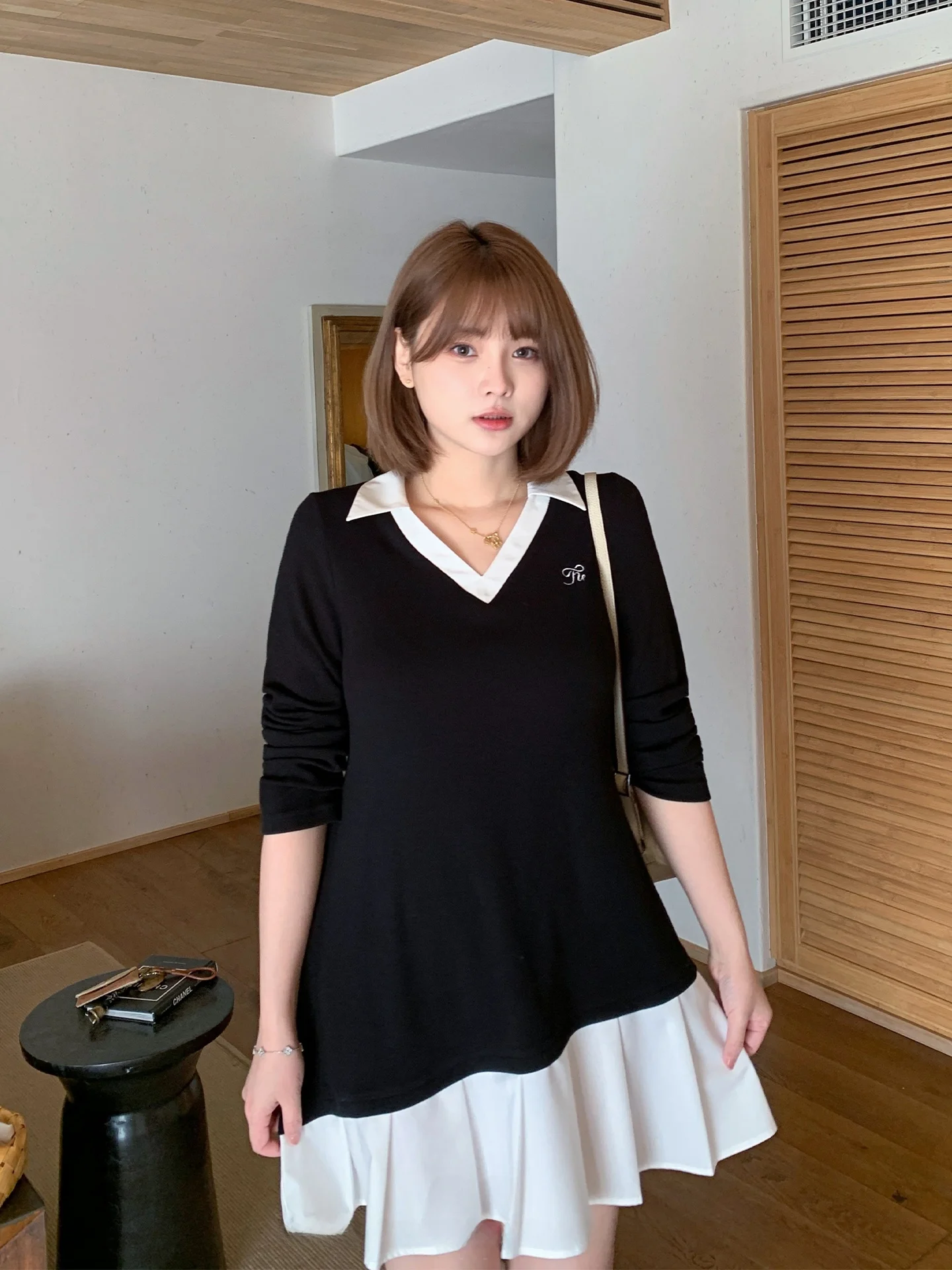 

Mashixi plus Size Women's Clothing Color Block V Collar Fake Two-Piece Dress Spring Loose Flattering for Plump Ladies Skirt