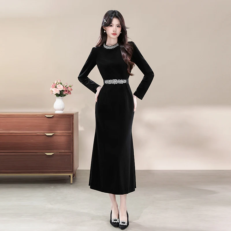

Autumn Winter Women's Black Velvet Party Dress New Style Diamond Set Fashion Elegant Long Sleeve Dress S297