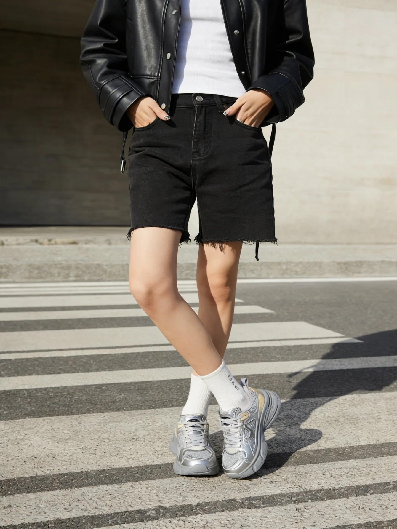 

Мужские черные джинсовые шорты-скинни стрейч, облегающие, в стиле Urban Drip