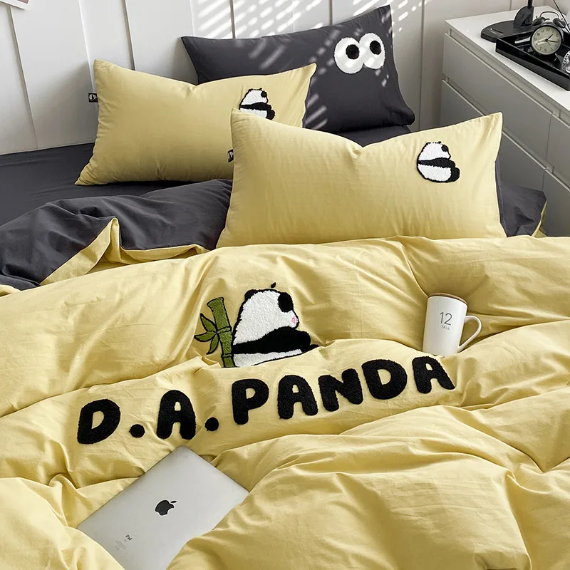 

Class A cotton washed cotton towel embroidery panda embroidery four-piece bedding can sleep naked in student dormitory