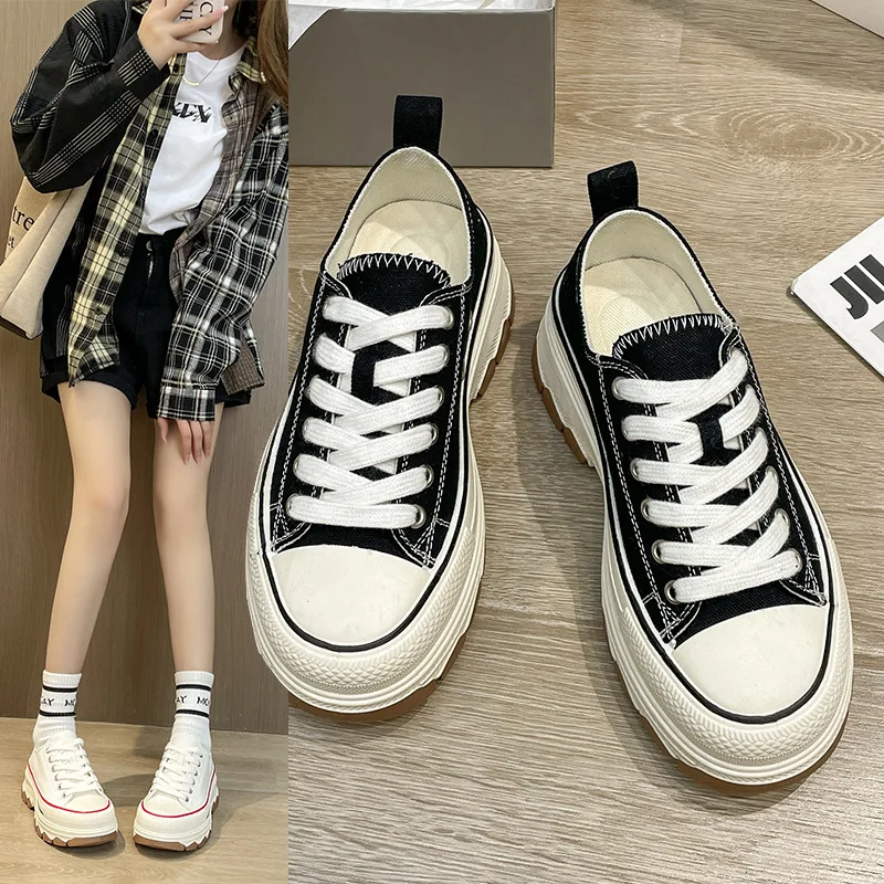 2024 Women Canvas Flat Shoes  Spring and Autumn New Fashion Thick Soled Canvas Height Increasing Women Casual Sports Shoes