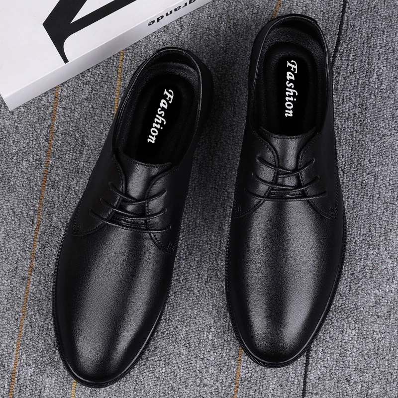 

Men's flat bottomed leather shoes Comfortable and lightweight style office or party Black lace up shoes 37-46 Luxury qualit
