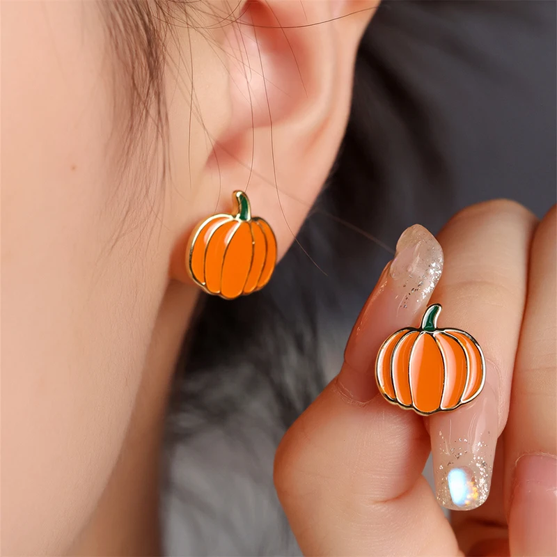 Huitan Cute Pumpkin Stud orecchini per le donne colore arancione brillante personalità orecchini vegetali regalo per ragazze nuovi gioielli di