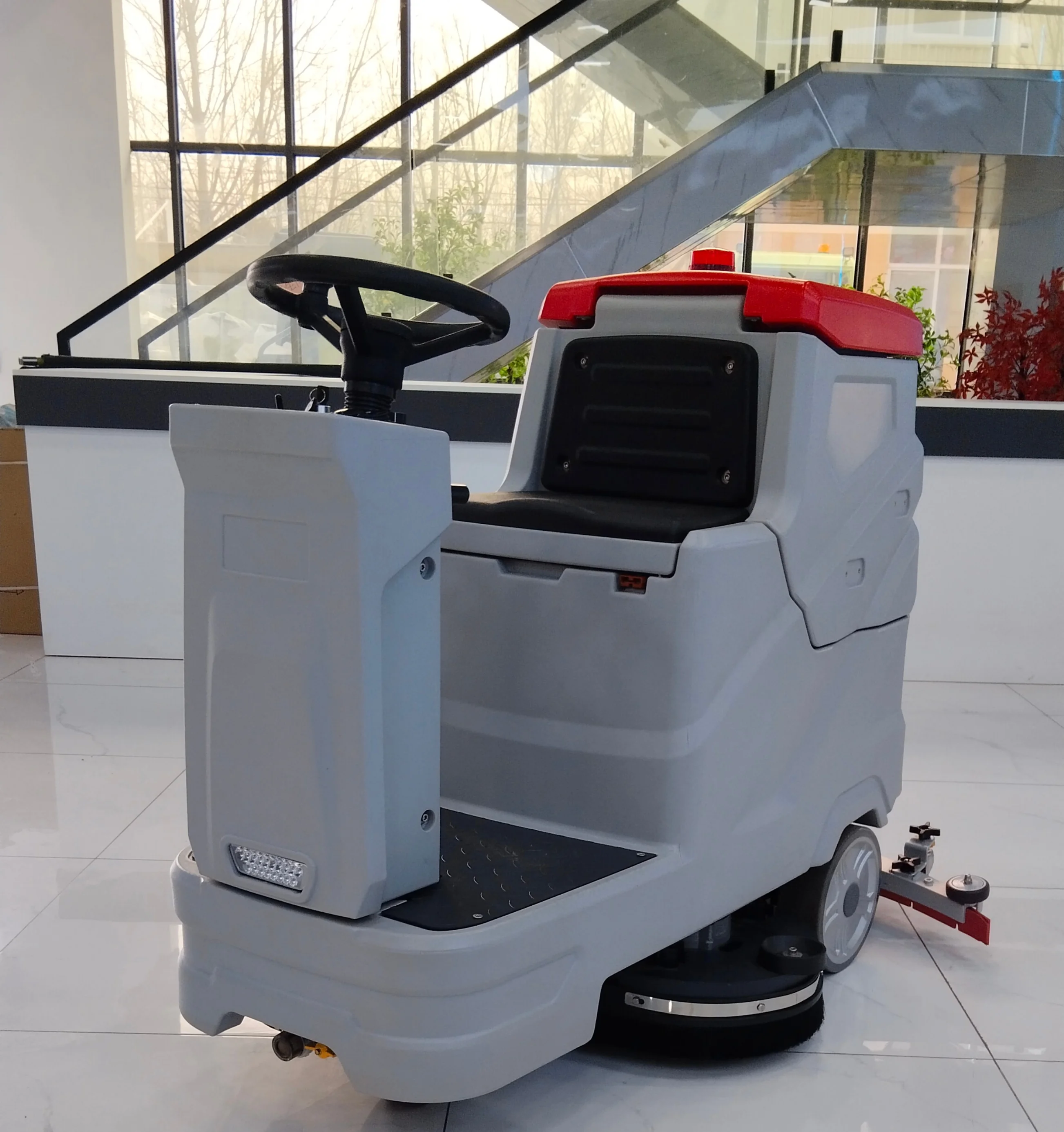 Mini Ride-on Electric Floor Scrubber With Double Brushes 24V Battery For Street Sweeping