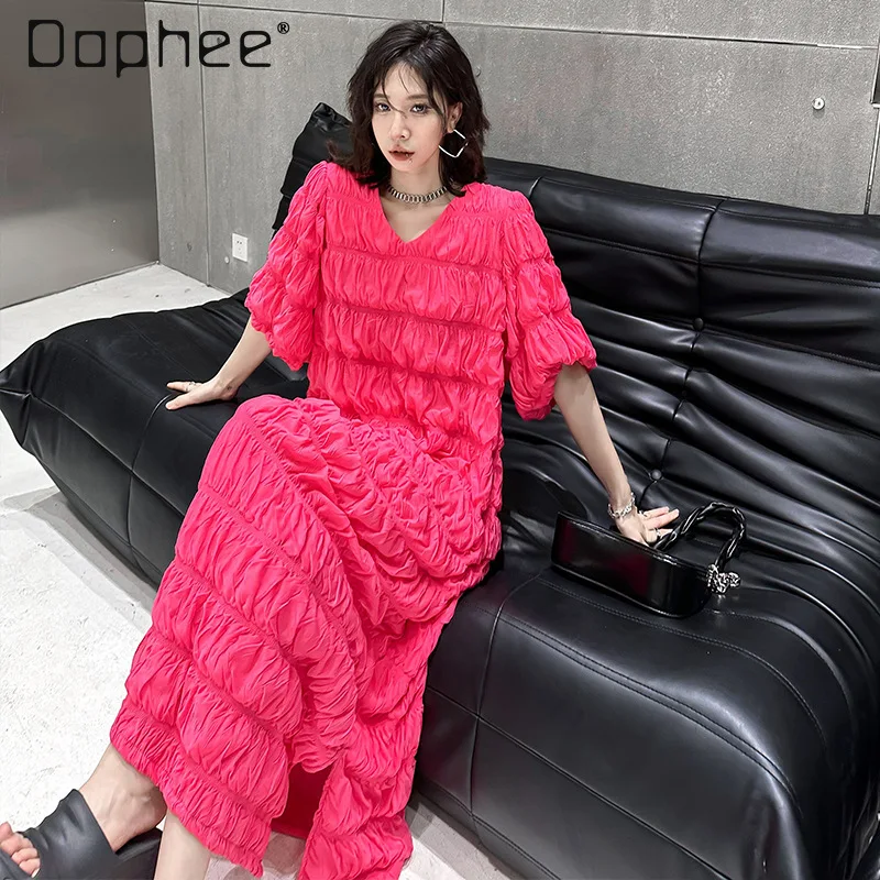 Simple V-neck Pleated Rose Red Long Dress 2024 Summer New French Style Seersucker Short Puff Sleeve High Waist A- Line Dresses