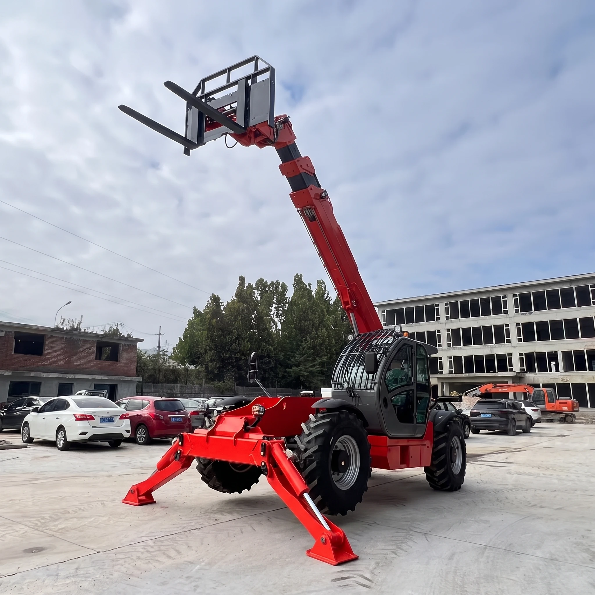 3.5 Ton 7m 4WD Diesel Telescopic Telehandler Forklift with Quick Coupler Forks 3 Steering Modes for Construction