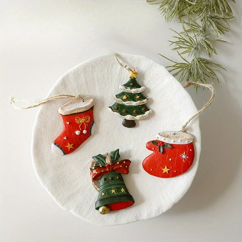 

Christmas Decoration Keychain Package Pendant Decoration Christmas Tree Retro Pendant Decoration