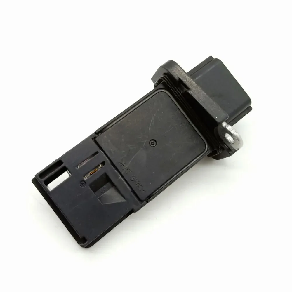 Sensor MAF Nissan Suzuki 22680-7S000 226807S00A - close-up view