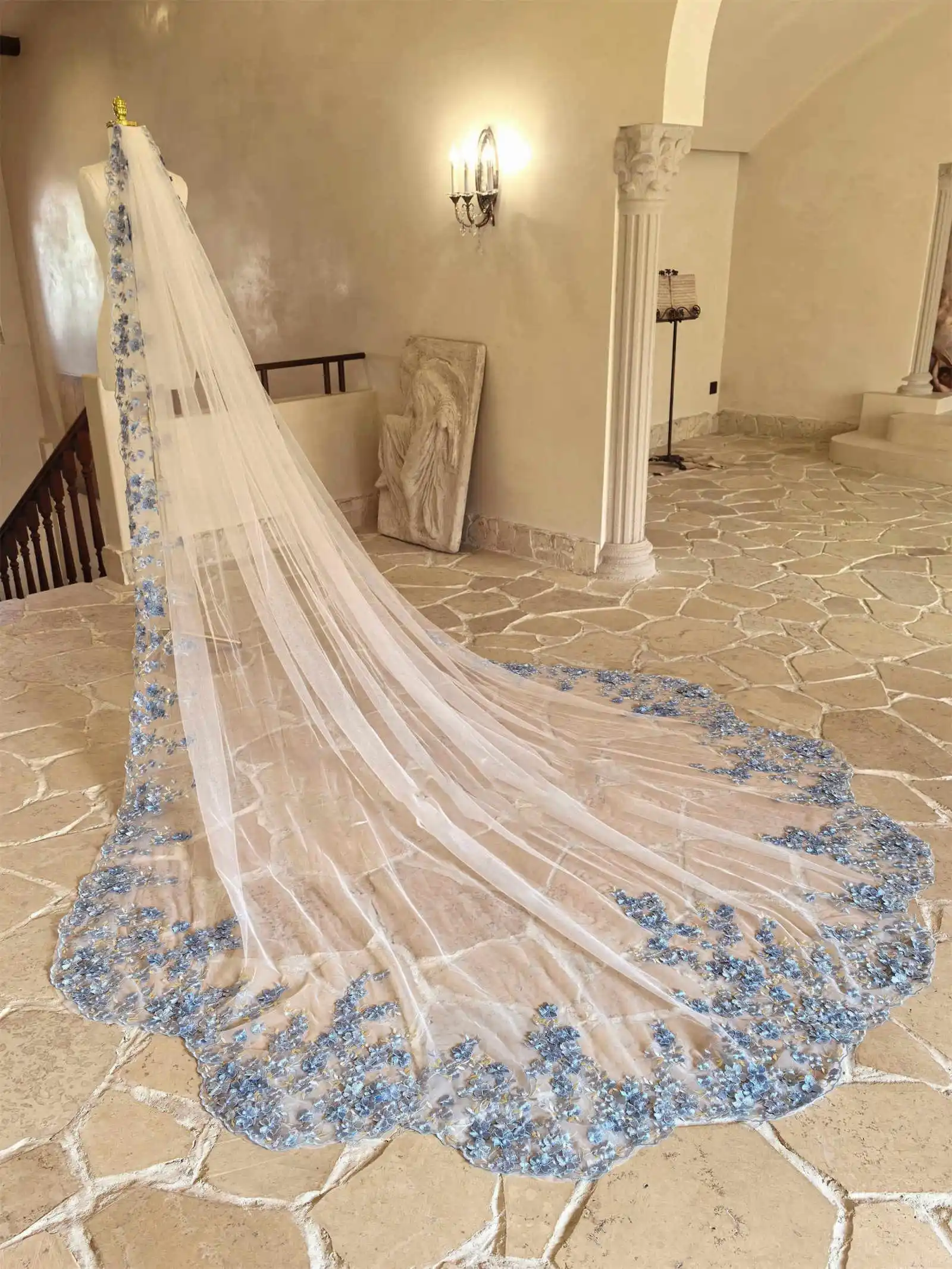 달콤한 웨딩 베일 푸른 꽃 한 레이어 대성당 길이 베일 신부 액세서리 맞춤형 고품질을위한 아플리케 가장자리