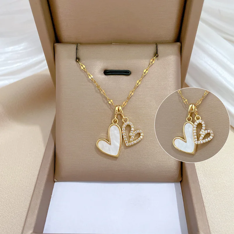 Double layered heart-shaped and elegant necklace, women's versatile collarbone chain, titanium steel chain, the best choice for