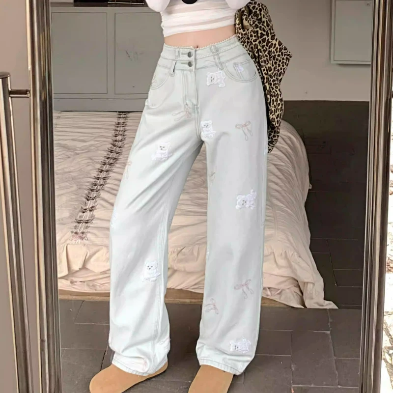 

Женские джинсы с двойным поясом на пуговицах, вышивкой медведя и кружевом, прямого кроя, осенняя коллекция 2026, модные повседневные свободные брюки с эффектом похудения