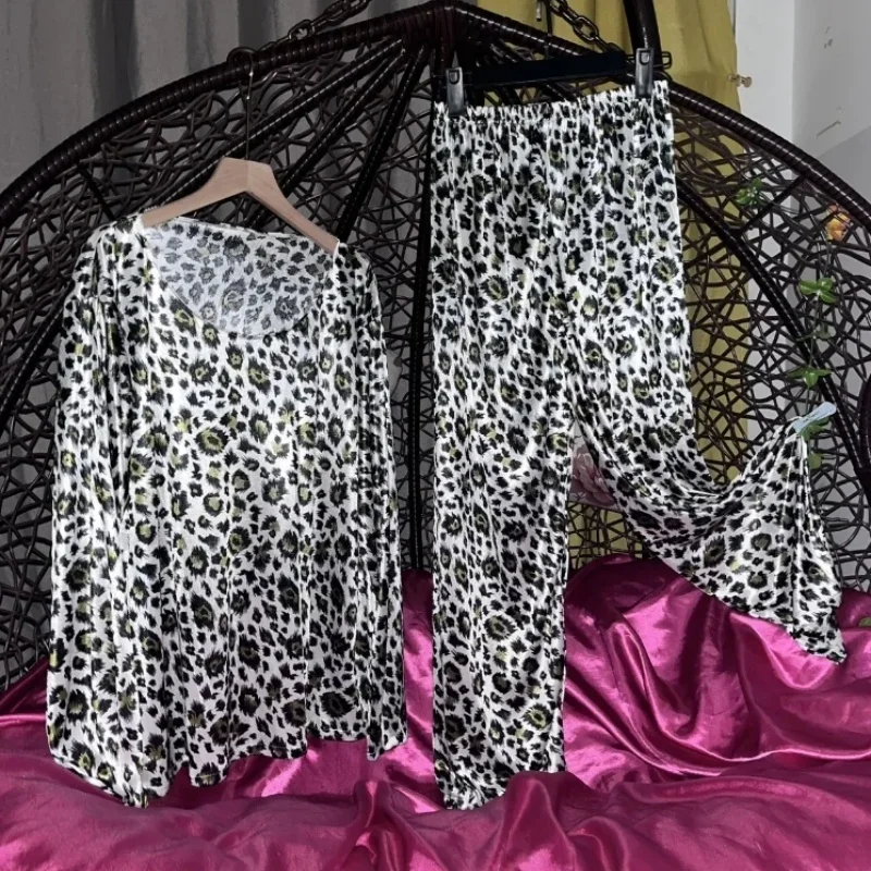 

Fashionable Couple Ice Silk Leopard Print Set Soft Elastic Loose Breathable Comfortable Sissy Round Neck Top Bottoms for Home Ou
