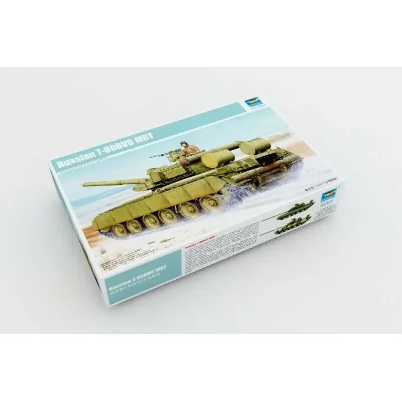 Trumpeter 05581 1/35 Tanque de batalla principal ruso T-80BVD - Kit de modelo a escala de ensamblaje