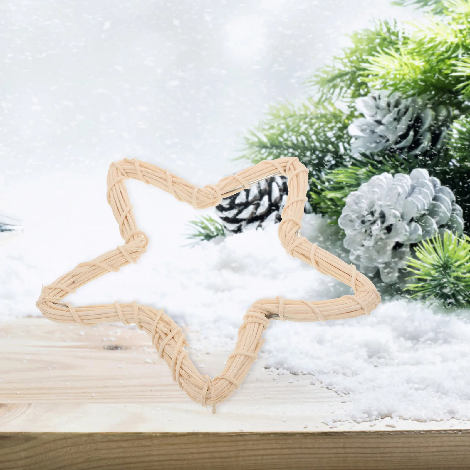 

2Pcs Garland Materials Star Wreath Hoops 15cm Beige Natural Rattan Wreath for Home Decor