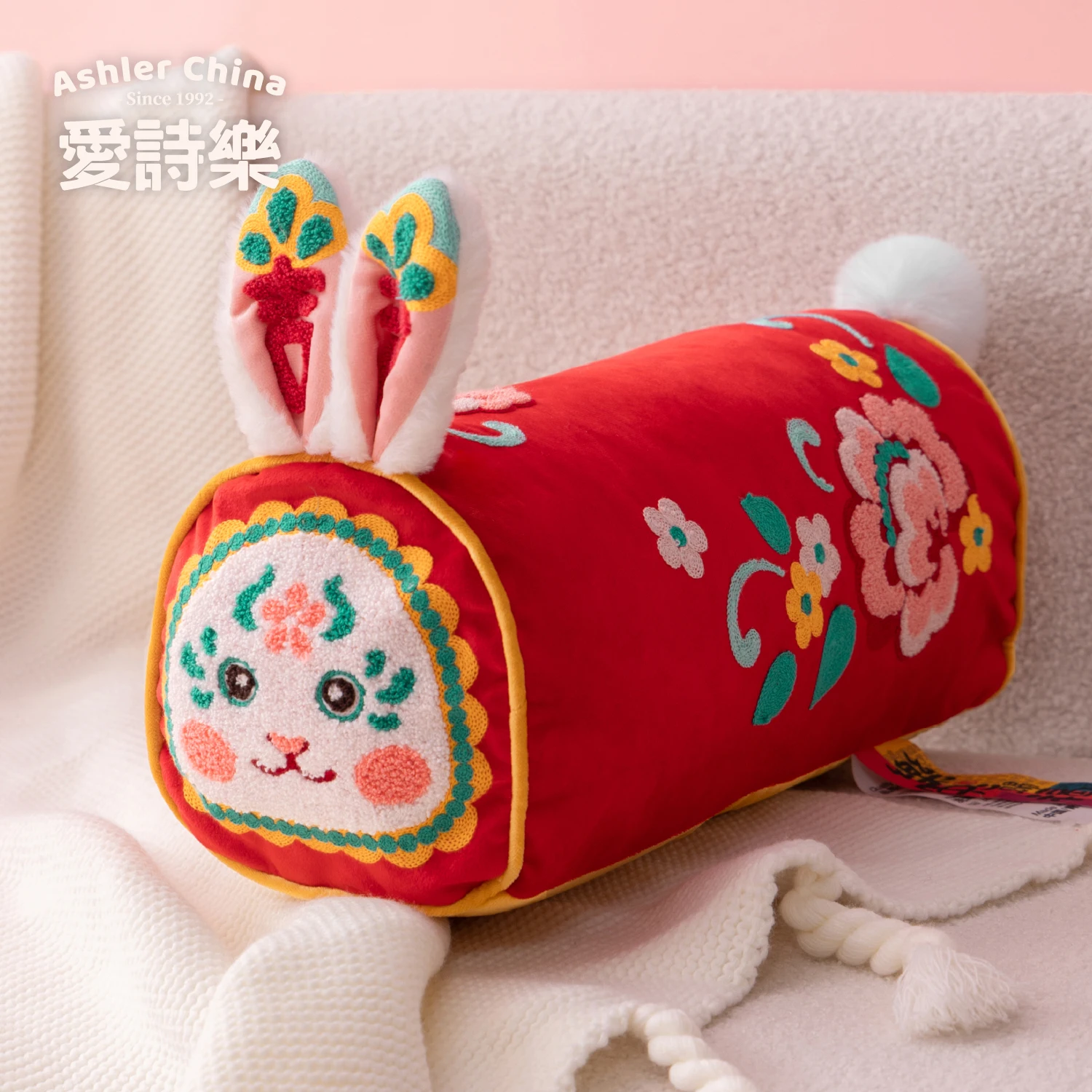 Red Rabbit Cushion Chic Velvet Stuffed Soft Pillow for Sofa Office Rest Throw Love Present Chair Bedding Deco