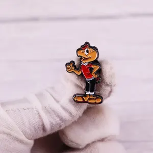 Condoritto, emaye pin, karikatür küçük akbaba ve condor, rozet, klasik, komedi broş pin takı sırt çantası dekorasyon aksesuarları 12-En çok satılan, özel hayvan no. 8