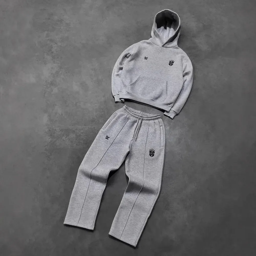 

Мужской комплект в готическом стиле для уличной моды: новый тренд, ретро-спортивный костюм свободного кроя с капюшоном, тонкая модель с длинными рукавами