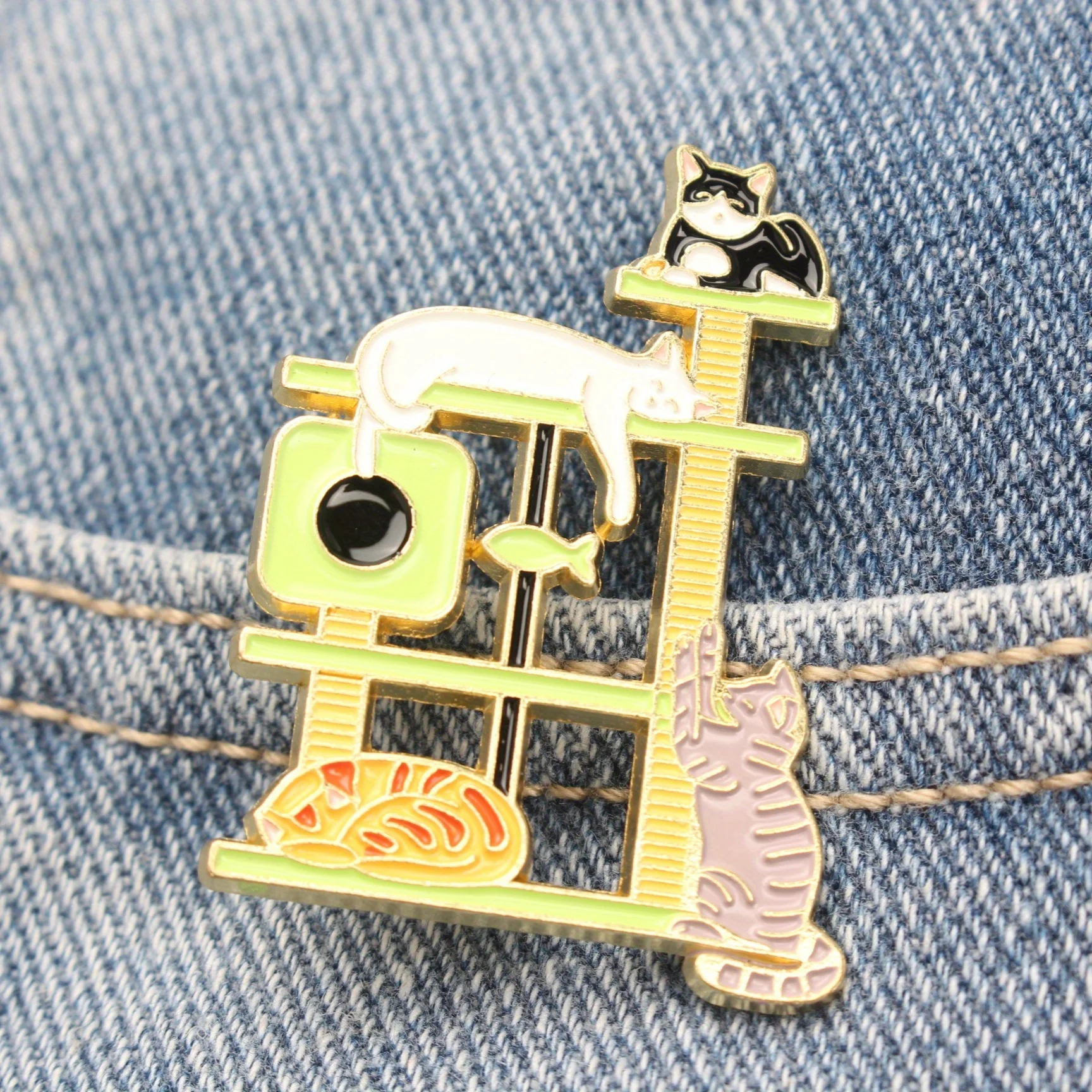 Creative Cute Brooch-