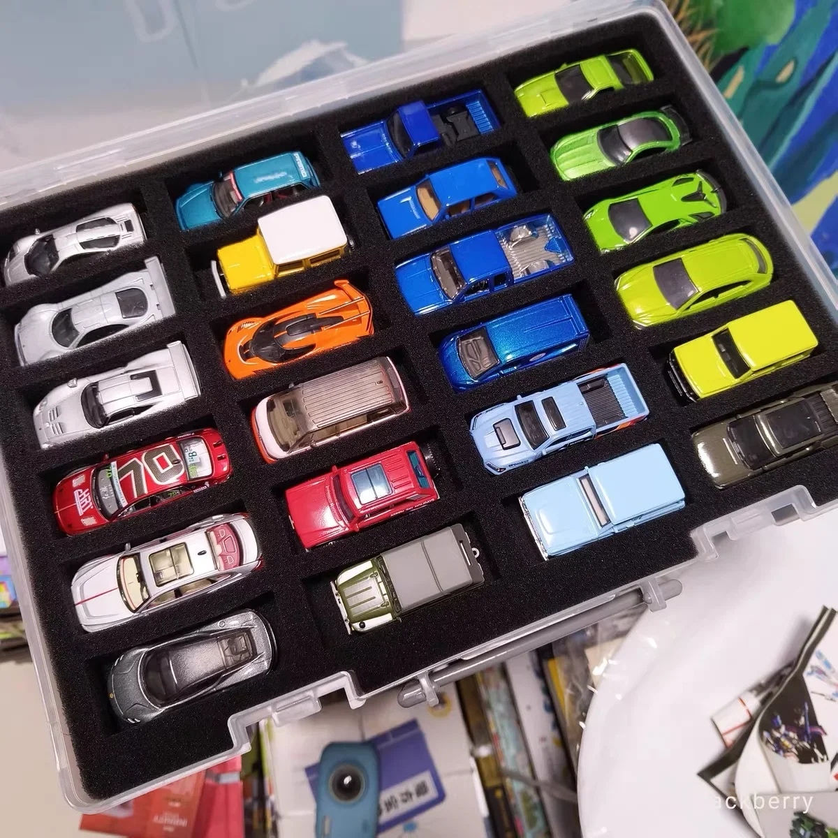 1:64 Scale Diecast Car Storage Box  Handheld Clear Dustproof Display Case  15/24 Grids Toy Car Organizer Cars Not Included Bins