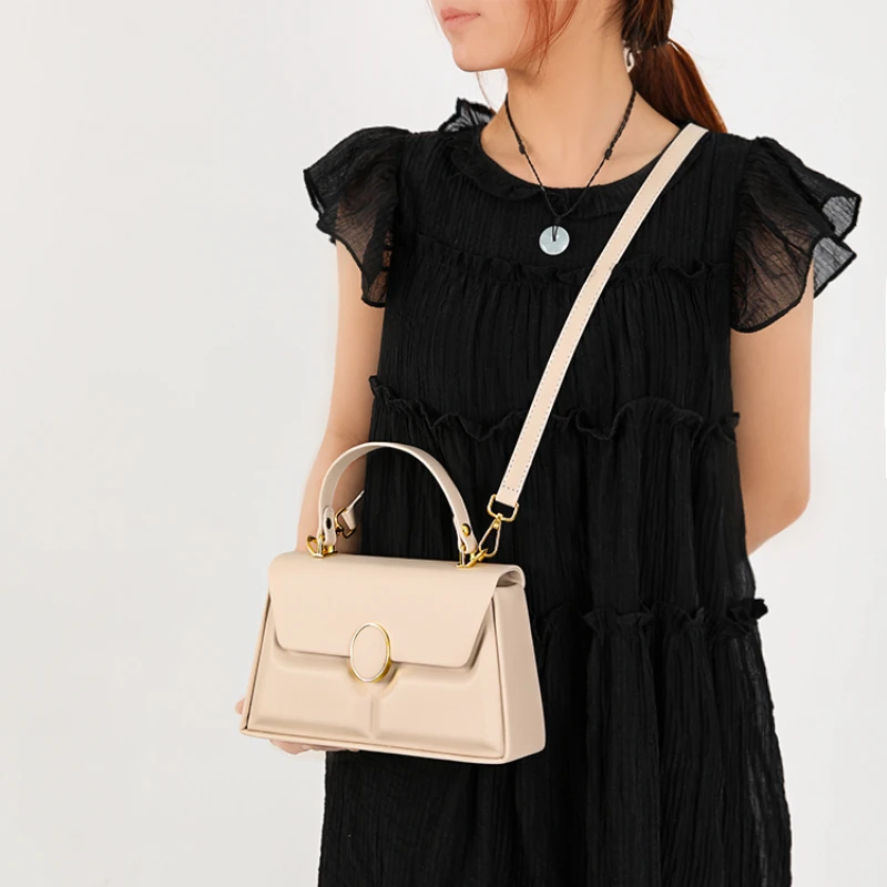 Women\'s Bags on Sale 2023 High Quality Autumn New Fashion Retro Solid Advanced Sense Messenger Bag Large Capacity Handbag