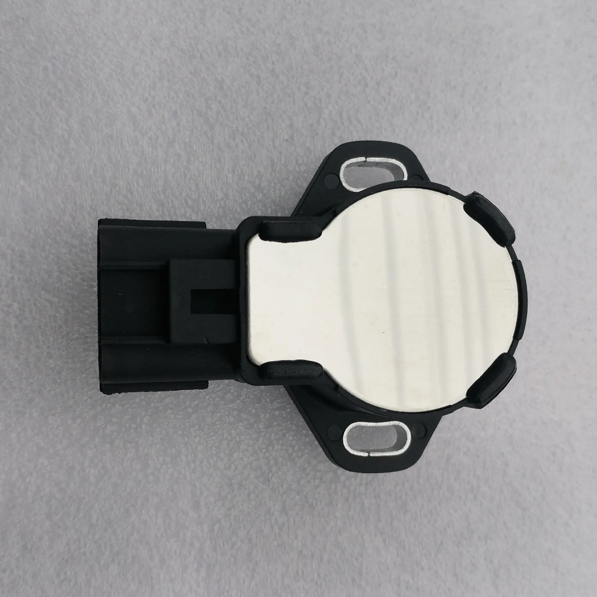 

Applicable to accessory parts 198500-0330 is suitable for Toyota pickup truck Overlord throttle position sensor 89452-12040