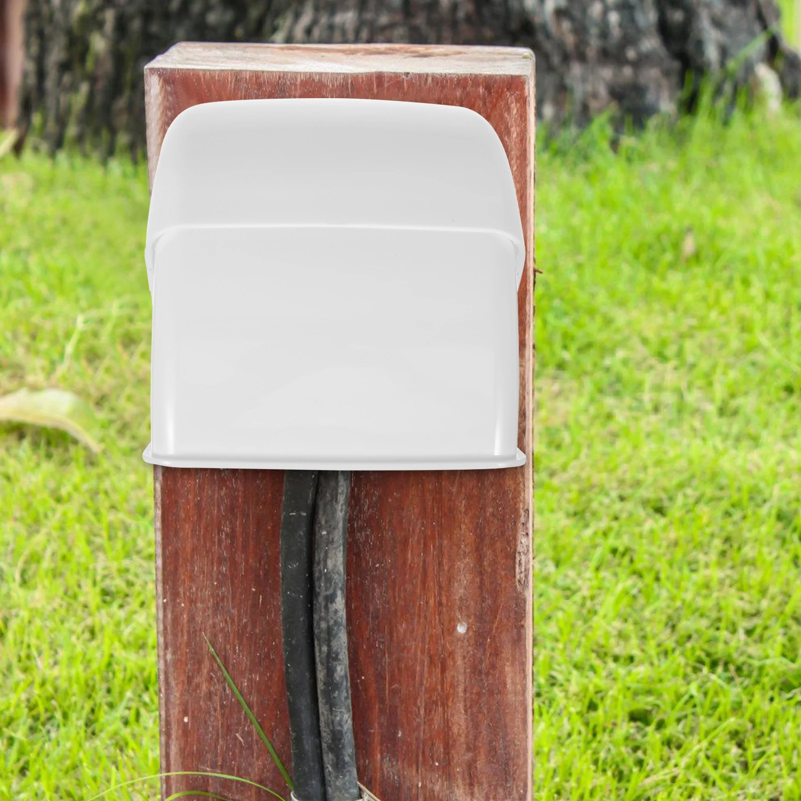 

Durable Plastic Bathroom Outlet Cover Waterproof Electrical Socket Protector Wall Receptacle Cover for Home Office Kitchen Hotel