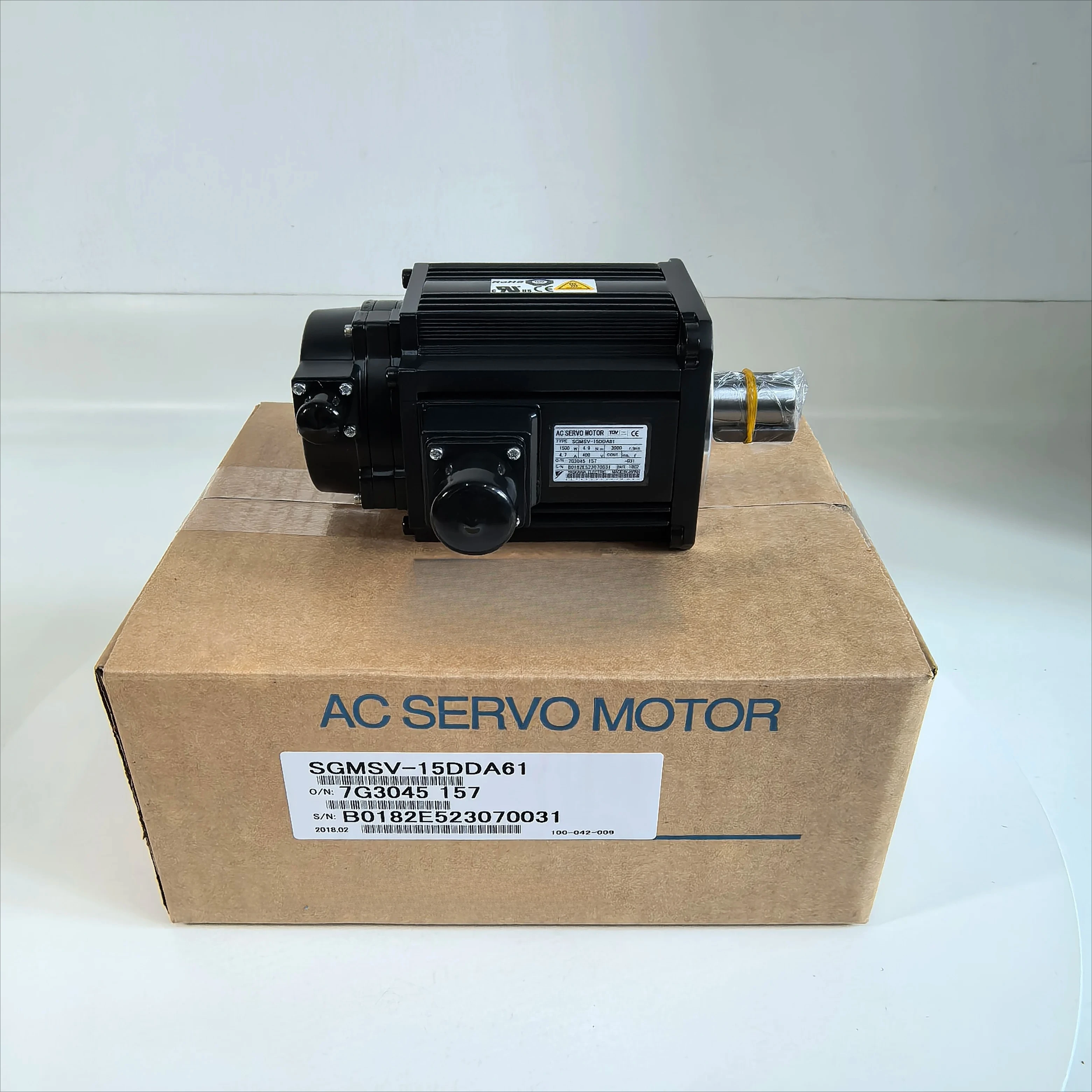 Bild 4: Neuer SGMSV-15DDA61 Servomotor mit Expresslieferung