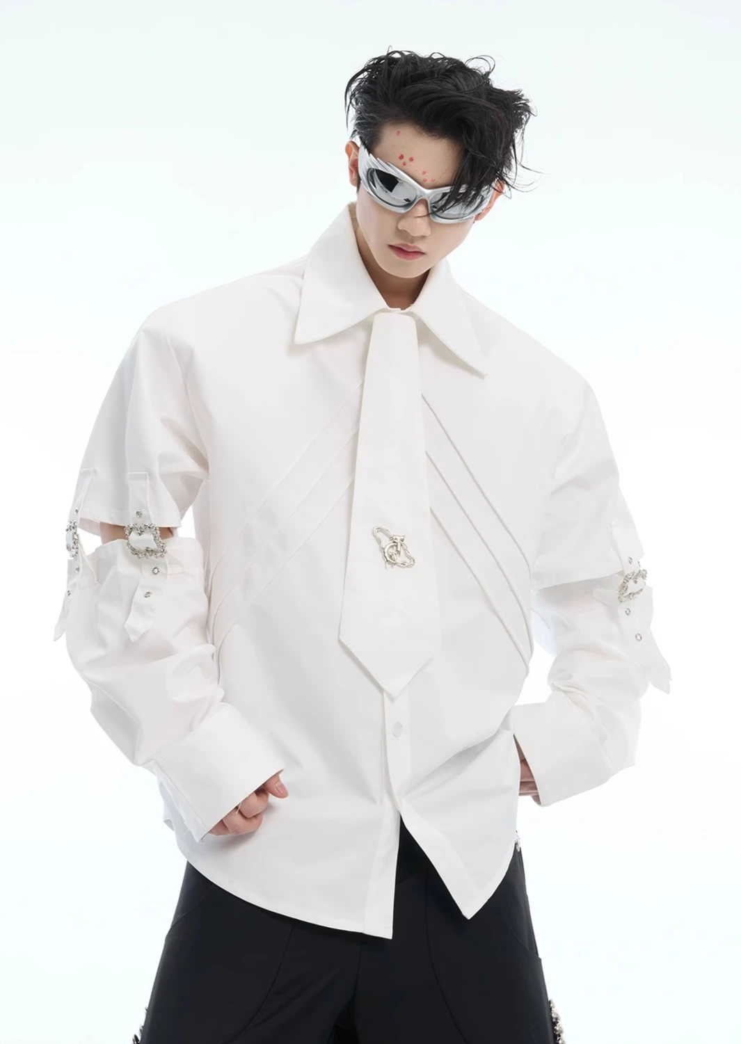 Male Niche Strap Hollow Out Splicing Design Solid Color Shirts Men's 2025 Spring New Personality Shirt Detachable Splicing Tops