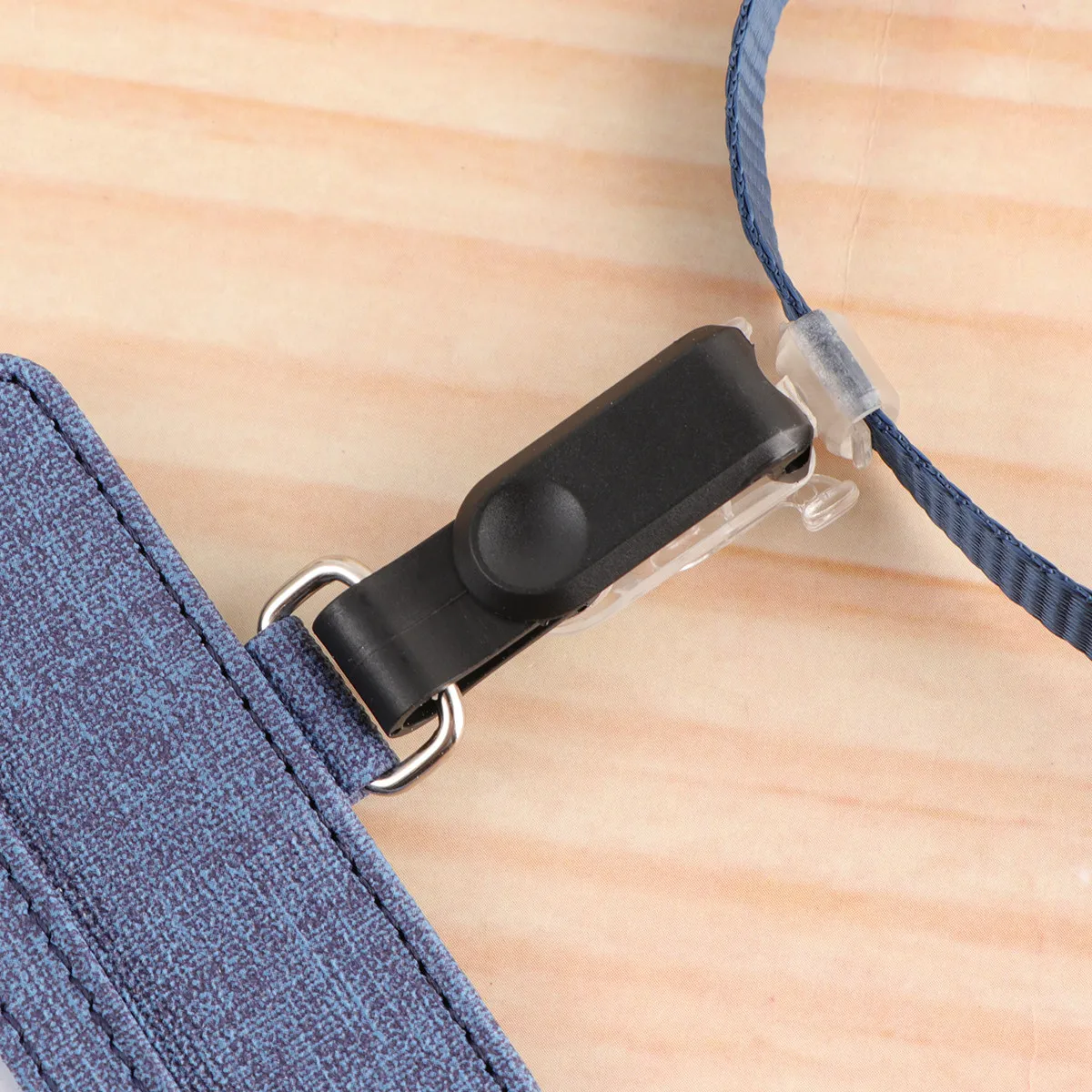 

Vertical Cloth Badge Holder 3-Slot Id Card Case with Front Window Detachable Lanyard for Security Nurses Employees