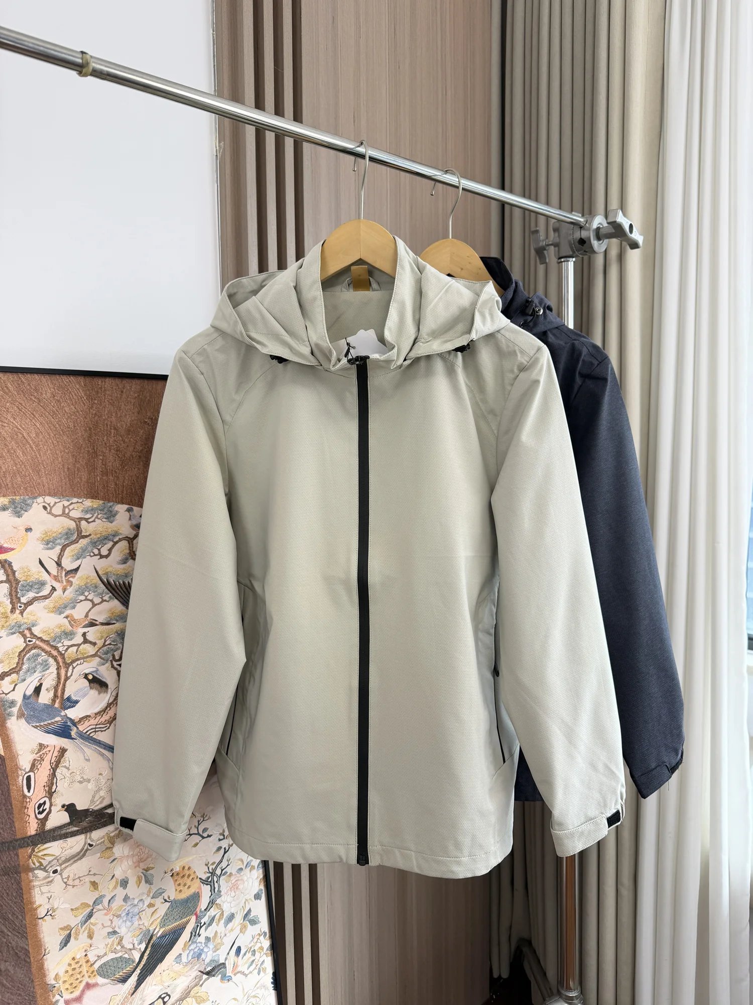 

Мужская повседневная куртка с капюшоном для активного отдыха, дышащая, водоотталкивающая, весенняя, комфортная, с длинными рукавами, на молнии