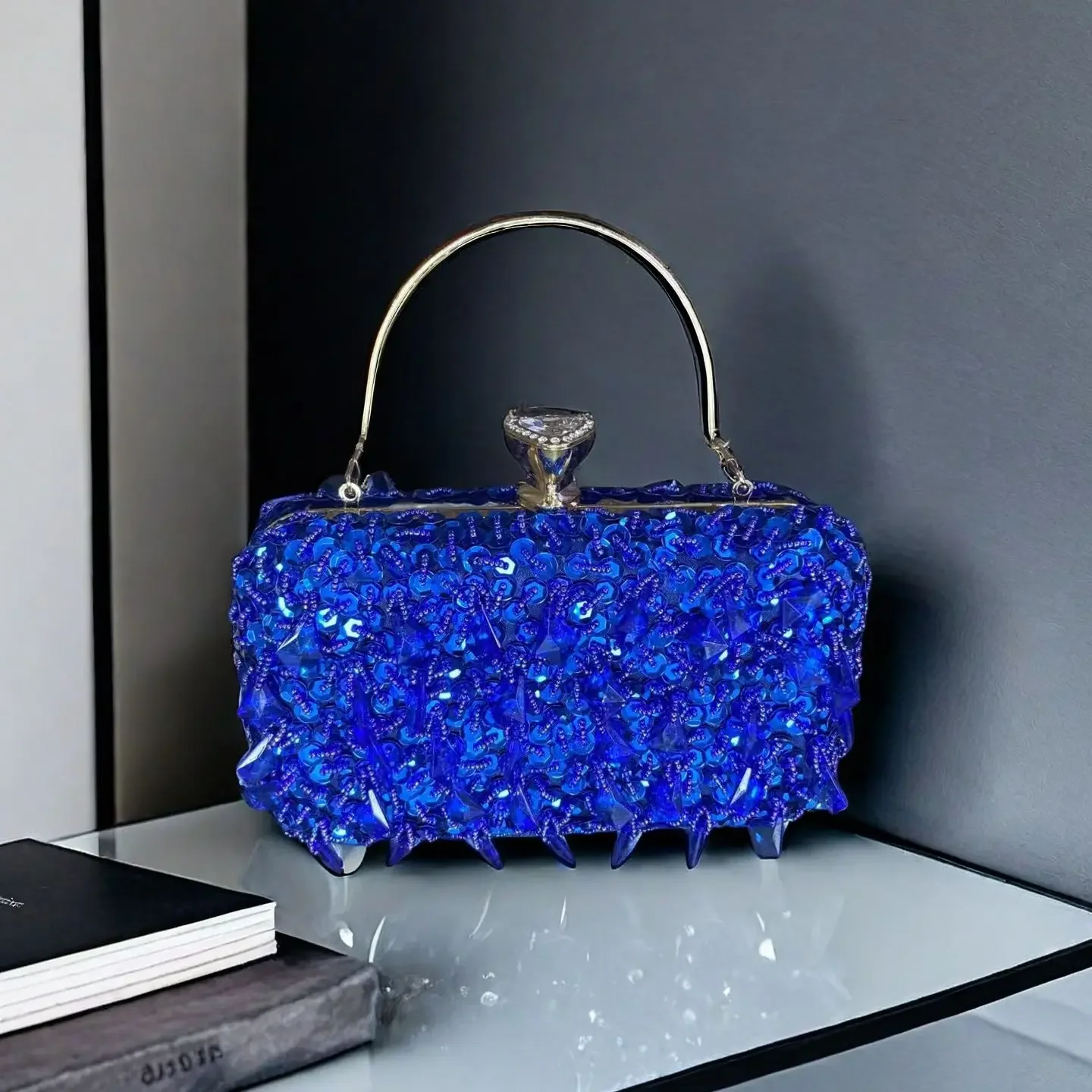 Stylish Ladies Banquet Clutch Bag Sequin Beaded Evening Purse Hard Case Top Handle Crystal Lock for Wedding Party Prom Date