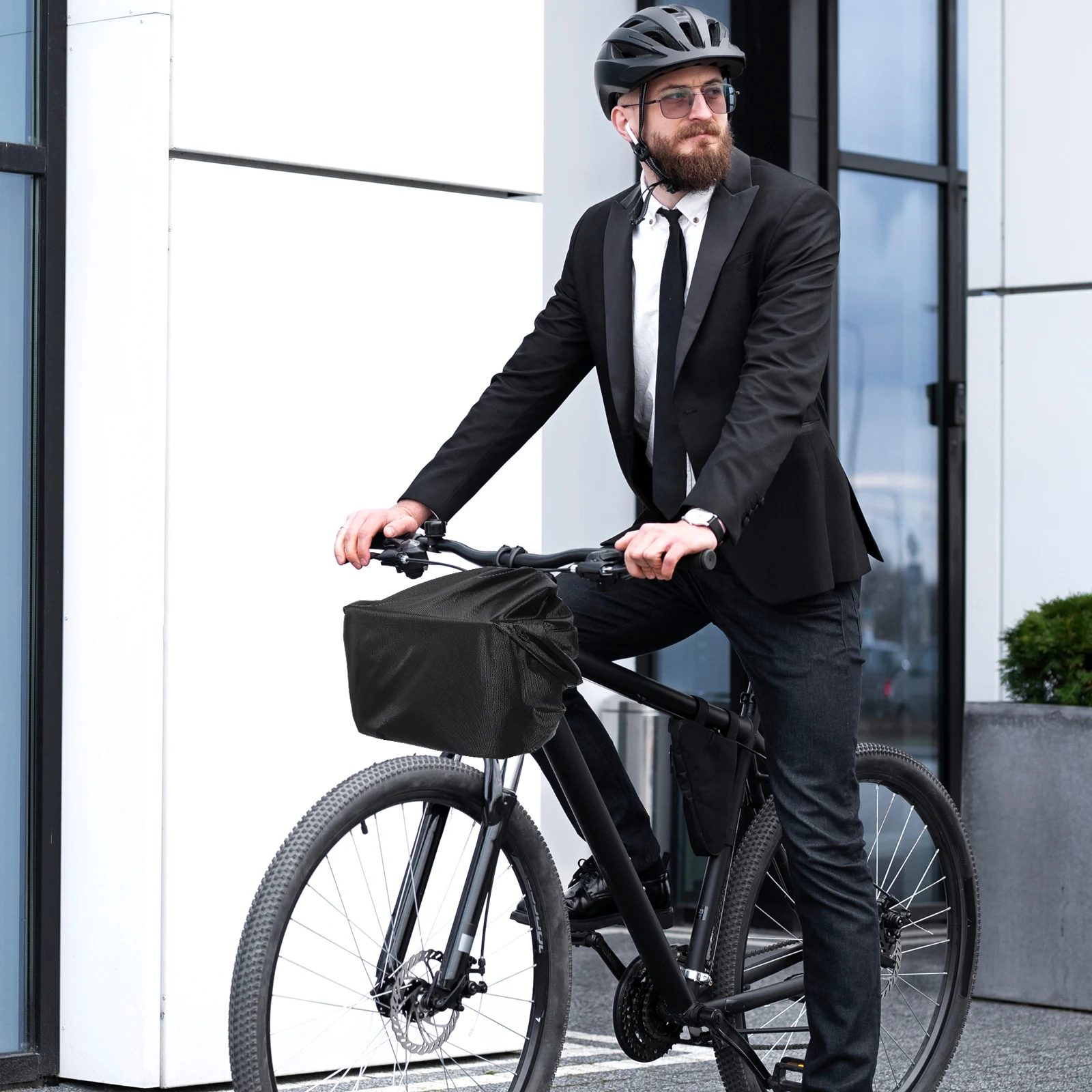 

Outdoor Bike Basket Cover Water Resistant Universal Fit Rain Shield for Handlebar Basket Compact Travel Design