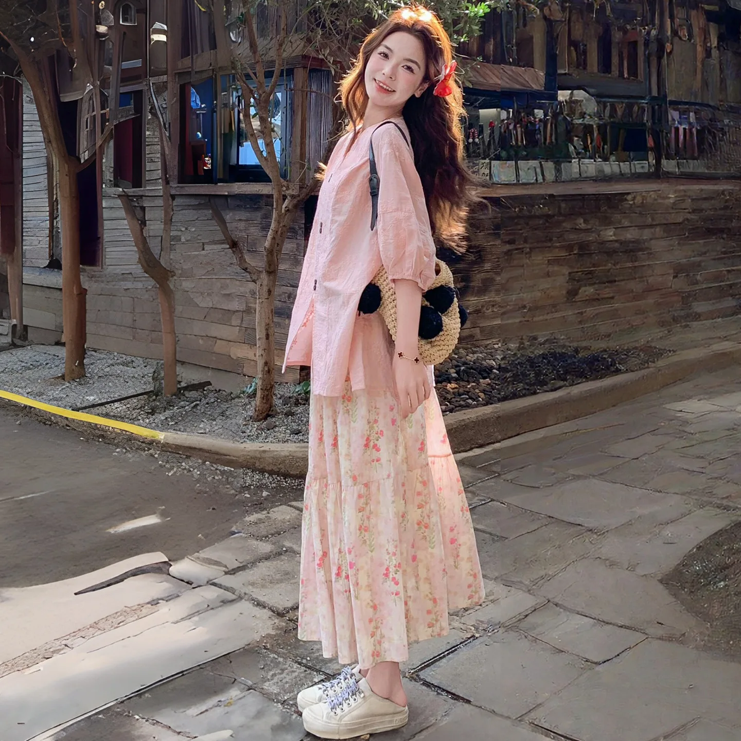 Korean-inspired light pink and white floral half-skirt for women, 2026 summer new casual loose high-waisted slimming dress