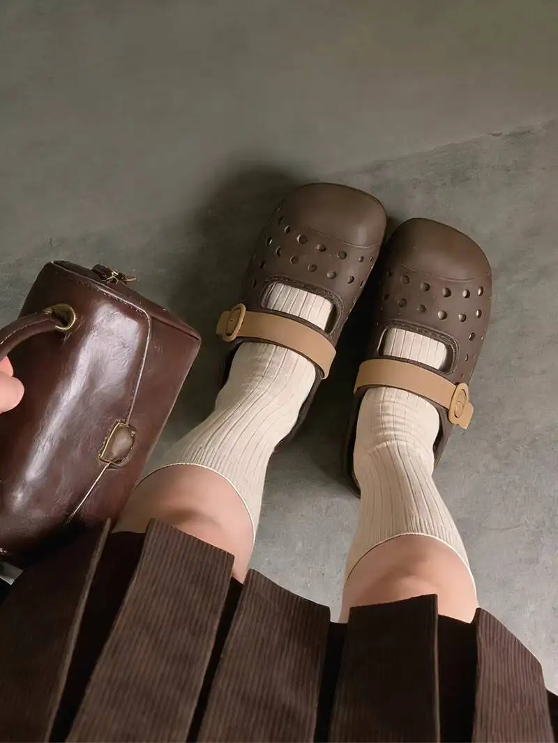 

2026 Summer Women Mary Jane Hollow Clog Mules Casual Slip On Closed Toe Non Slip Beach Resort Daily Lazy Trendy Outdoor Sandals