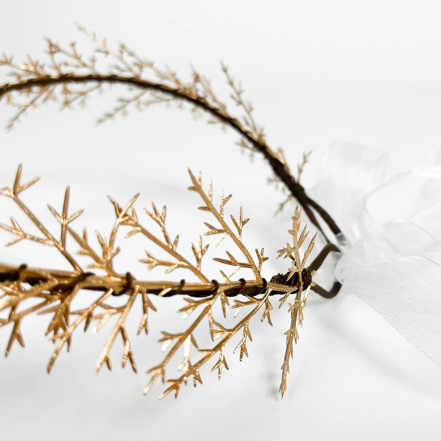 Gold Fairy Leaf Headpiece with Forehead Pendant – Bridal Elf Crown Hair Vine for Wedding or Photoshoot