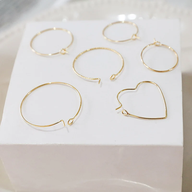 2 個イヤリング色保持ハートバッチフラワーラウンド O 字型イヤリング Diy 手作りイヤリングアクセサリービーズ素材チャーム