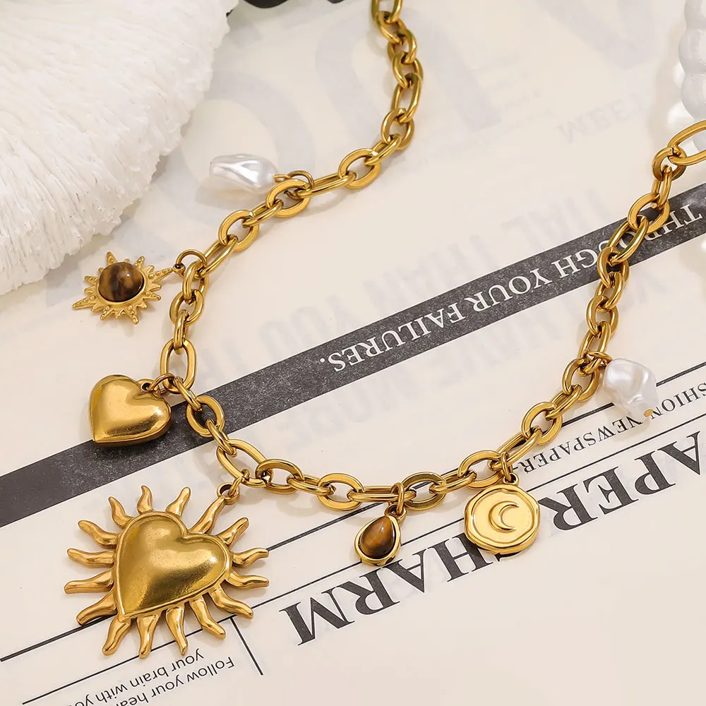 

Stainless Steel Golden Sun Heart Charms Necklace Gold-plated Craftsmanship Romantic Jewelry Suitable for Women Gift Waterproof