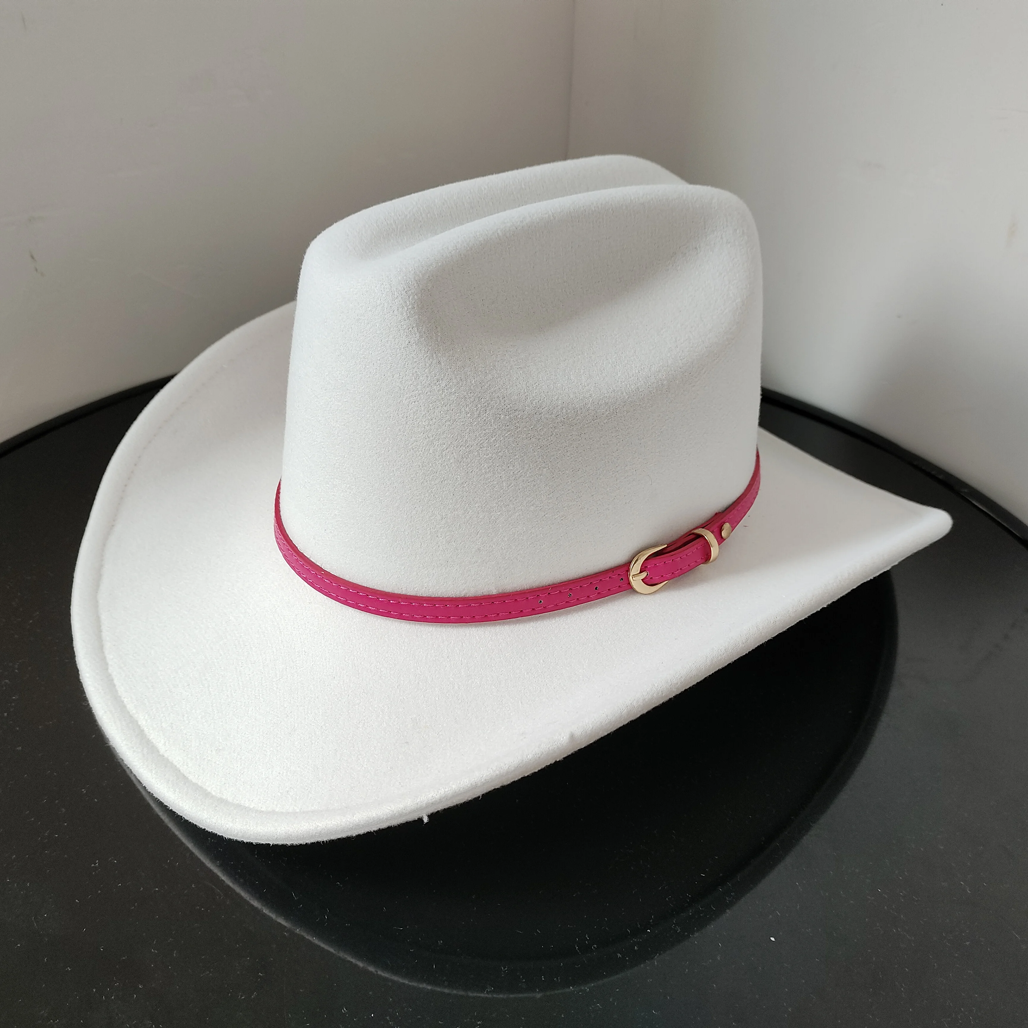 Classic White Western Cowboy Hats for Men and Women Jazz Cocked Cowboy Hat Rose Red Belt Accessories Big Brim Panama knight Hat