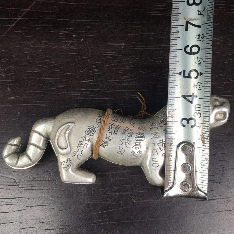 Folk collection of silver-plated weapons talismans in the Warring States Period, a pile of Qinling tiger talisman tokens, old pu