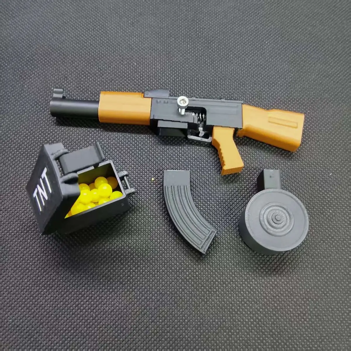 

Creative 3D Printed AKM Mini Ball Launcher, New Decompression Office Toy & Magazine Pendant – Perfect Novelty Gift for Boys