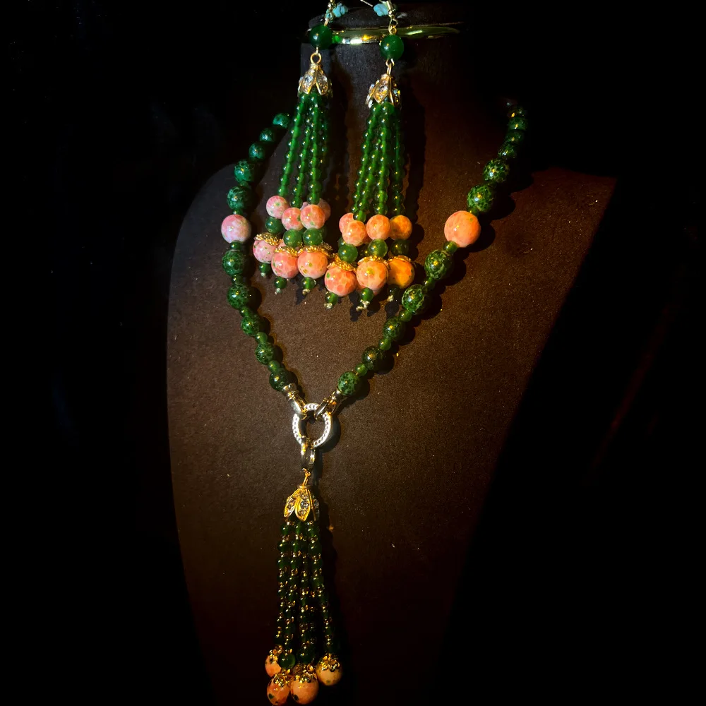 Vintage Beaded Jewelry Luxurious Retro Green Pink Tassel Necklace for Elegant Wedding Banquet Formal Styling