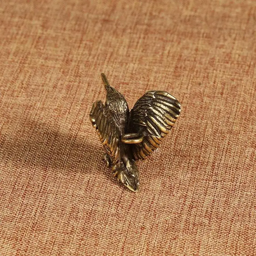Creative New Mini Brass Eagle Statue Open Wing Design Handmade Art Sculpture For Home Office Tea House Yoga Room Decor