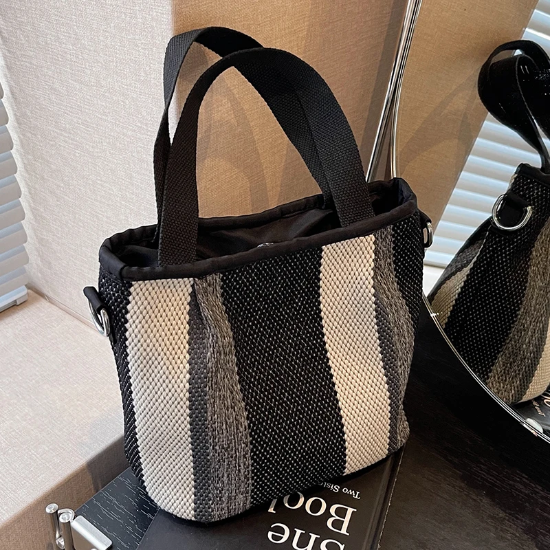 Women\'s Canvas Bag 2024 New Casual Crossbody Bags Summer Versatile Bucket Bag Luxury Designer Beach Striped Handbags