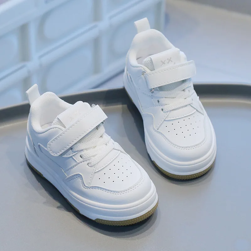

Children White Shoes Spring Autumn 2024 Girls Sports Shoes Non-slip Lightweight Boys Board Shoes Soft Soled Baby Casual Sneakers