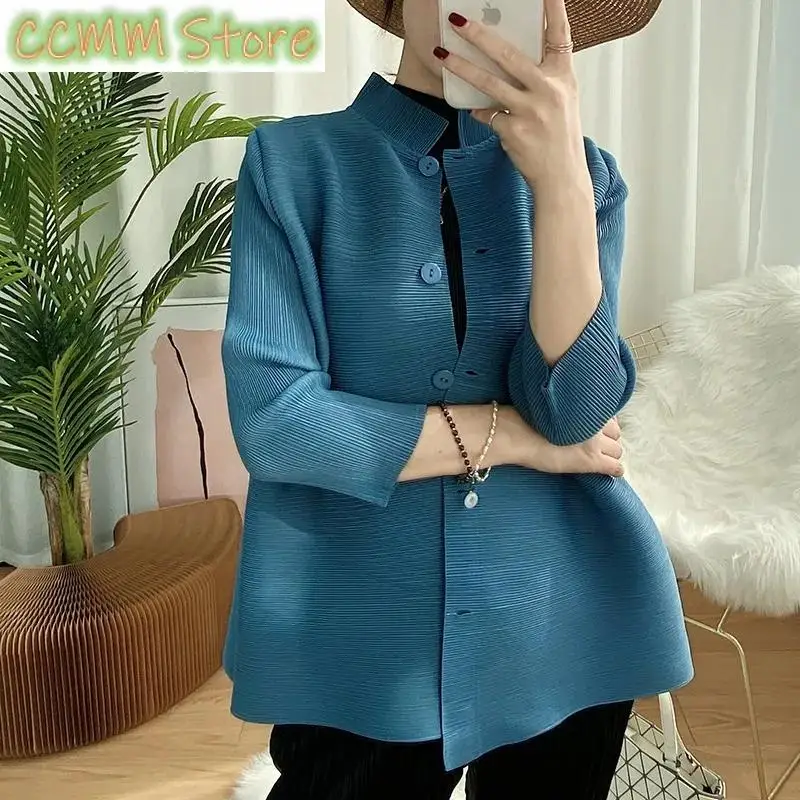 

Women's Classic Coat Spring Autumn Female Temperament Stand Collar Short Mother Jacket Cropped Sleeve Cardigan Overwear