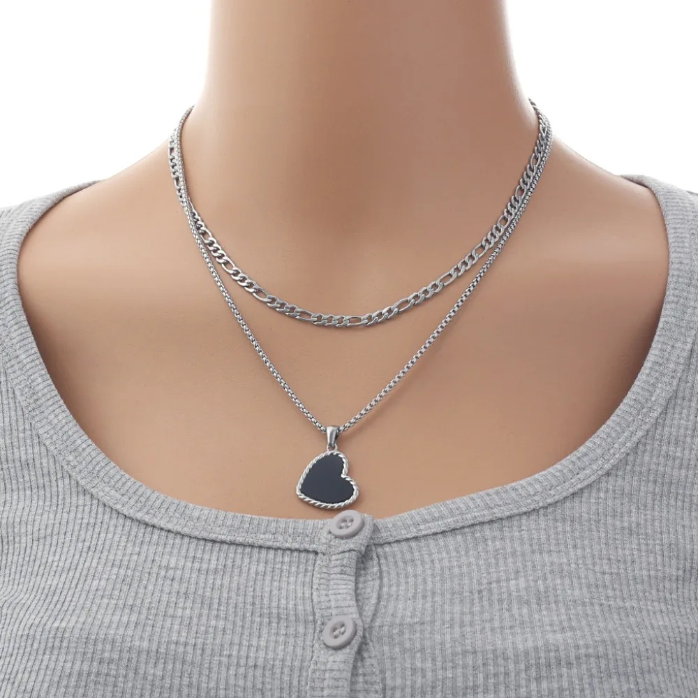 

Sweet Charm Black Heart Pendant Handmade Layered Chain Double Stacked Neck Chain Aesthetic Vintage Heart Clavicle Chain